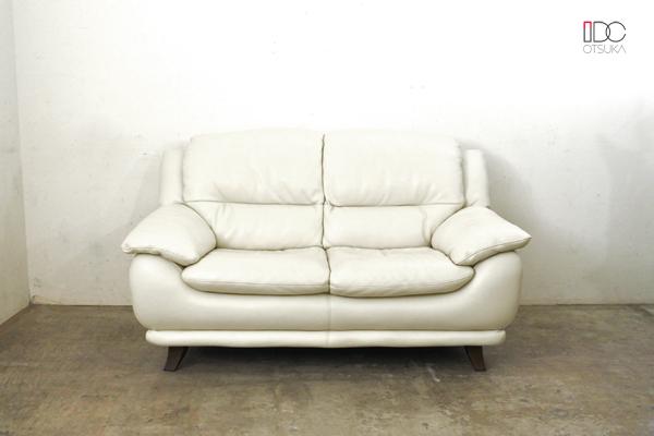 148-1 展示品 IDC大塚家具 オースチン 本革ハイバック2人掛けソファ