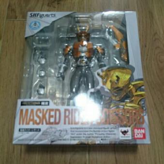 ★S.H.フィギュアーツ 仮面ライダーシザーズ 龍騎★ : 仮面ライダーシザース 仮面ライダー （真骨彫製法） 仮面ライダー龍騎 魂ウェブ