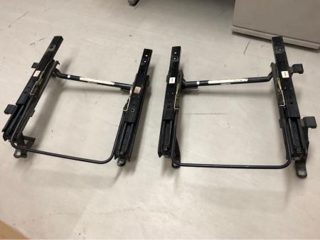 ステップワゴン（RF1、RF2）用レカロシートレール 左右セット