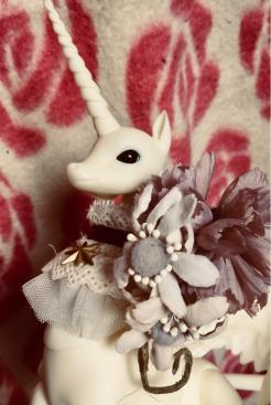 定番人気，限定セール dollchateau ノーメイク lillian 限定ドール doll chateau ユニコーン(本体)｜売買されたオークション情報、yahooの商品情報をアーカイブ公開 - オークファン 本体