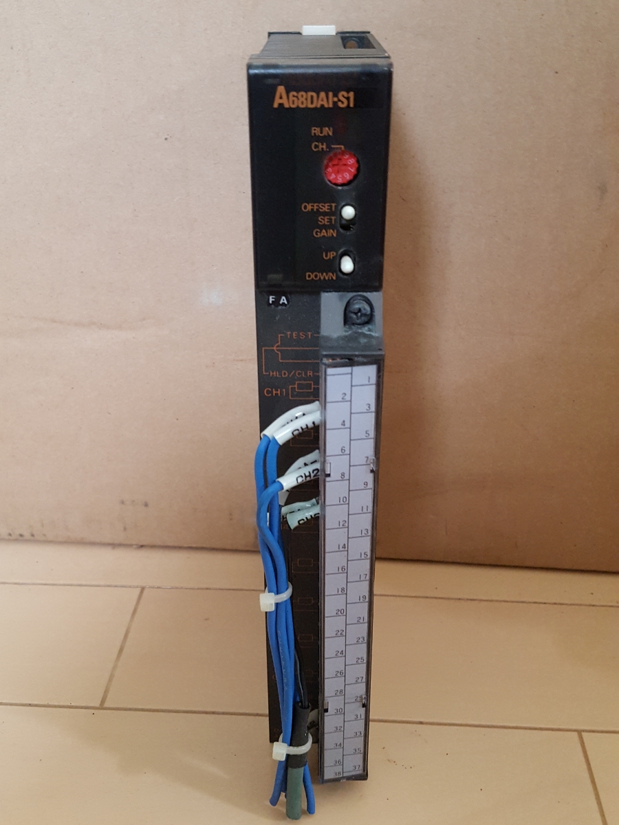 MITSUBISHI 三菱 シーケンサ A68DAI-S1 インボイス対応 中古 三菱