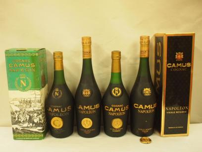 古酒【未開栓】 CAMUS / カミュ　ナポレオン　ヴィエイユリザーブ　4本セット　一部箱付 700ml　コニャック　※一部エンブレム剥がれ　