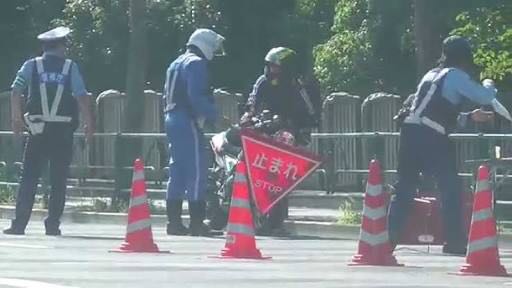 警察「止まれ」旗 警察/検問/誘導/交通機動隊/所轄交通課/ネズミ捕り