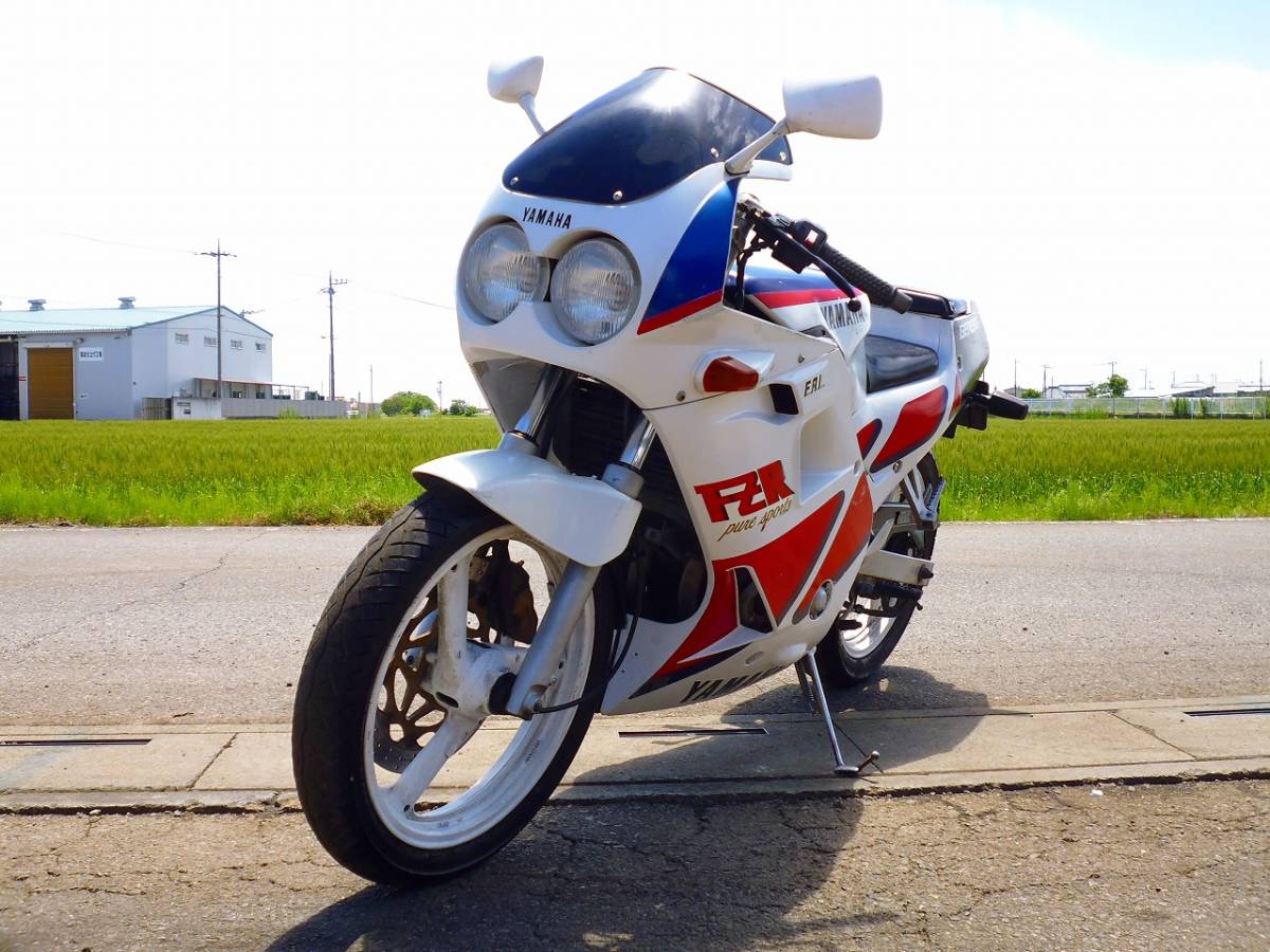 埼玉県発 FZR250 実動車 書類付き 45252㎞ FZR250はアルミフレームに