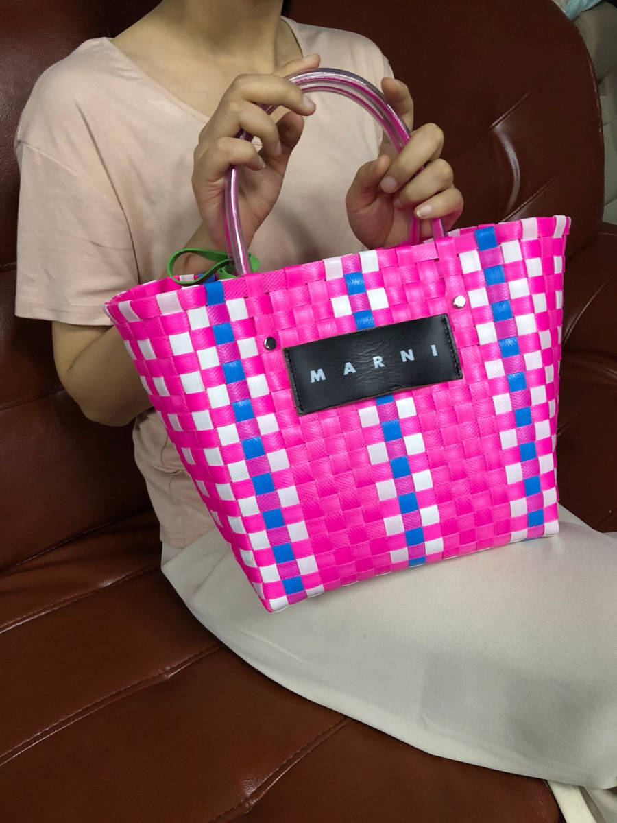 純手作り編み物 マルニ フラワーカフェピクニックバッグカゴ MARNI 
