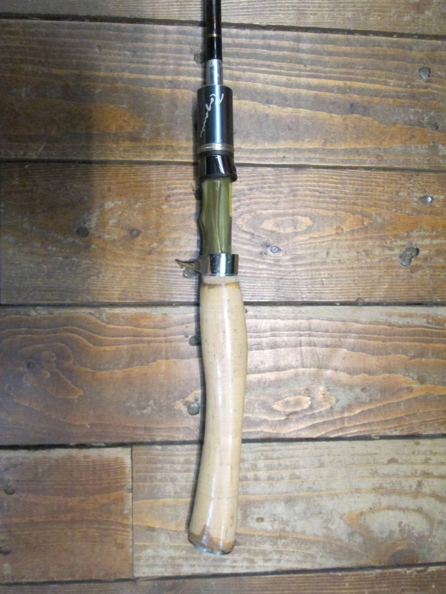 Megabass パガーニ 盟撃 F1-63Xp-Dti ベイトロッド 中古品 h6609