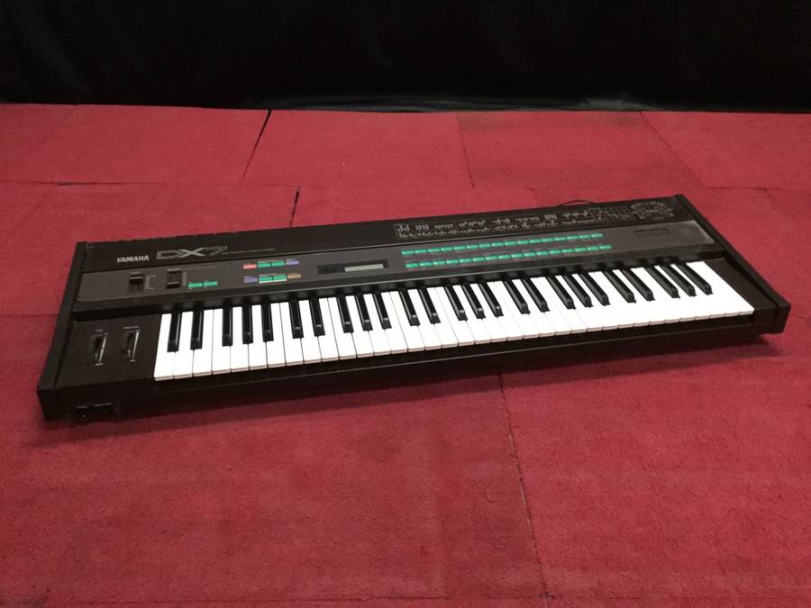 値下げします！ YAMAHA DX7 FM音源 デジタルシンセサイザー フライト 