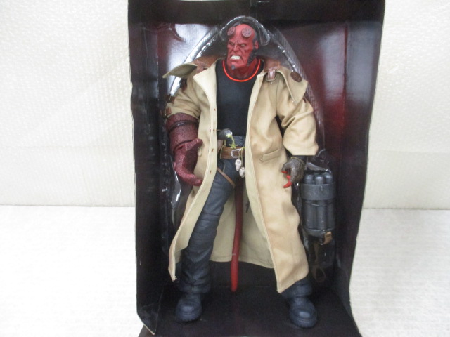 MEZCO ヘルボーイ2 ヘルボーイ・アンド・ゴールデン・アーミー MEZCO