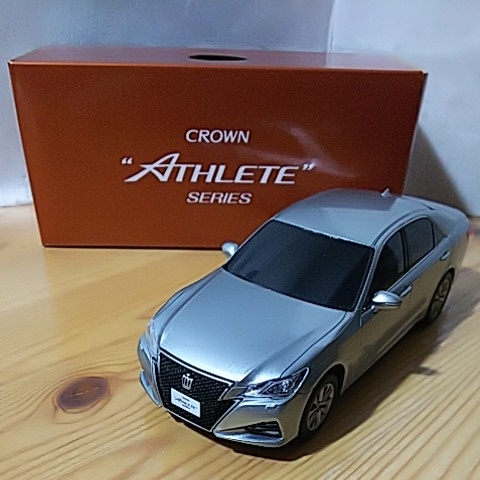 クラウン アスリート 1/30 ミニカー 1G6 グレーメタリック 白夜 カラー