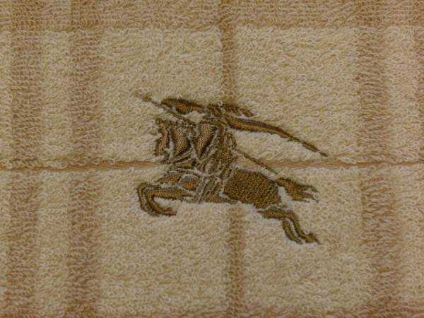 ☆1円スタート☆BURBERRY バーバリー ハーフケット ニュークリーム