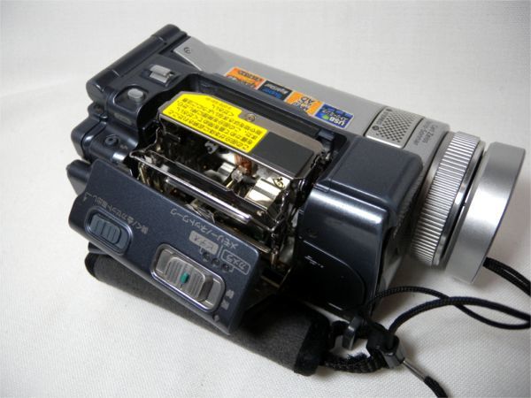 [中古] SONY DCR-IP220K デジタルビデオカメラレコーダー　値下げ DCR-IP220 Handycam Sony Video Rare⁄Good MicroMV Condition SONY DCR