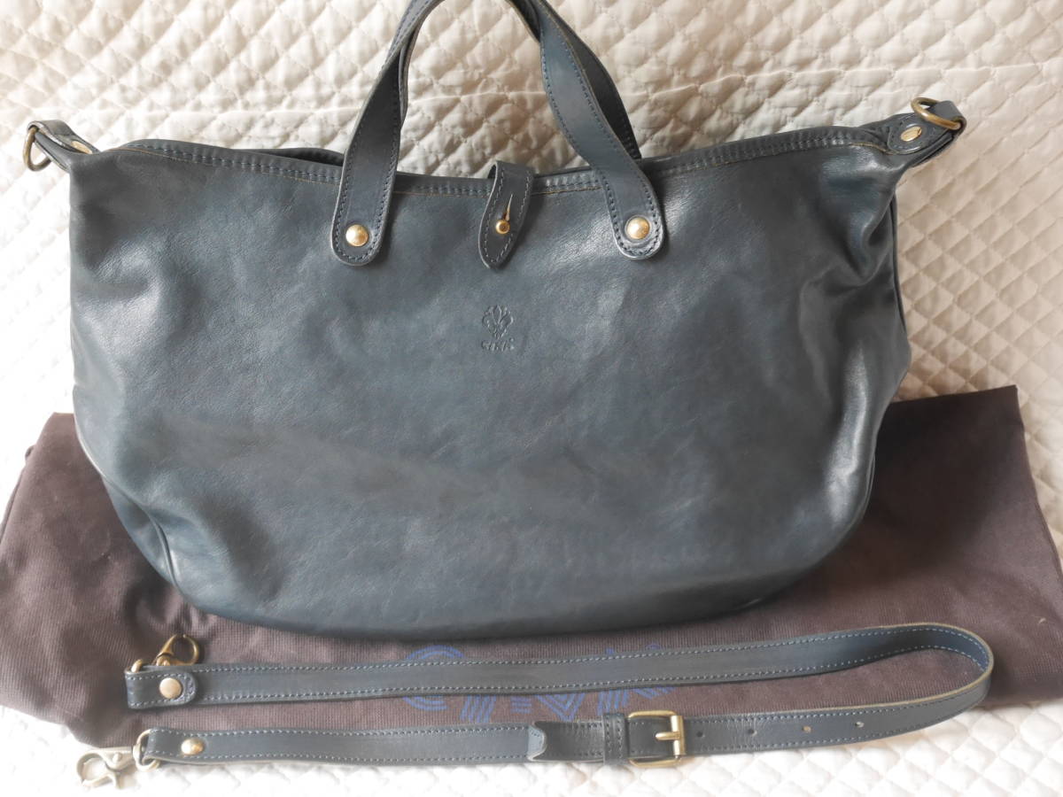  CIVAチーバ 三日月型 レザー ショルダー バッグ(牛革)｜売買されたオークション情報、yahooの商品情報をアーカイブ公開 - オークファン 牛革