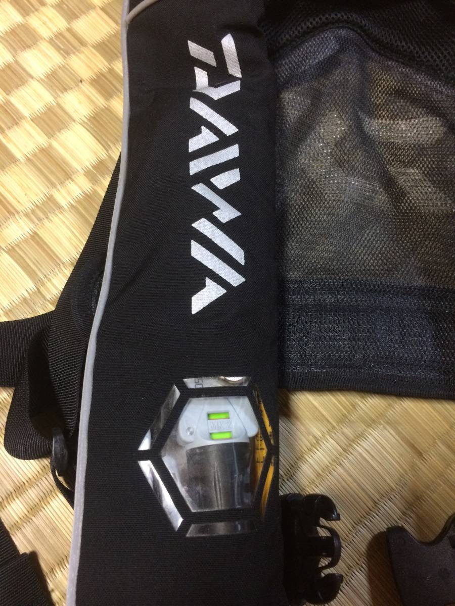 ダイワ ライフジャケット DAIWA レッド 自動膨張式ライフジャケット