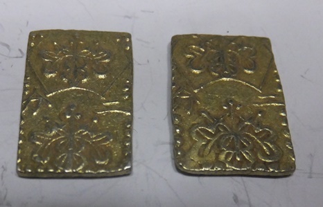 ☆蔵出し・明治二分判金。2枚・ 明治二分金・極美品 【公式通販】