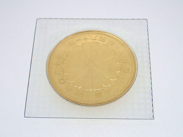 天皇御在位60年記念 K24 純金 10万円 金貨 20.0g