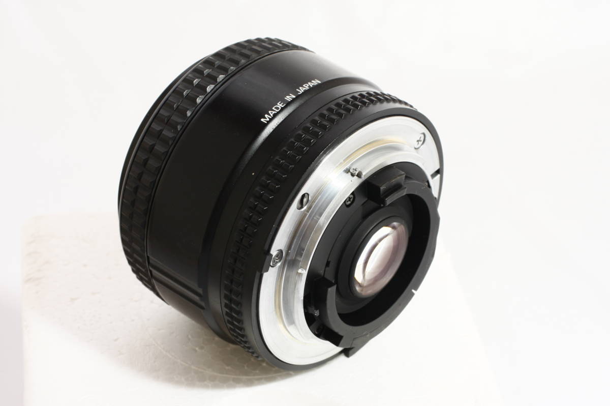 極上美品　ニコン　Nikon　AF 28mm f2.8 D_3
