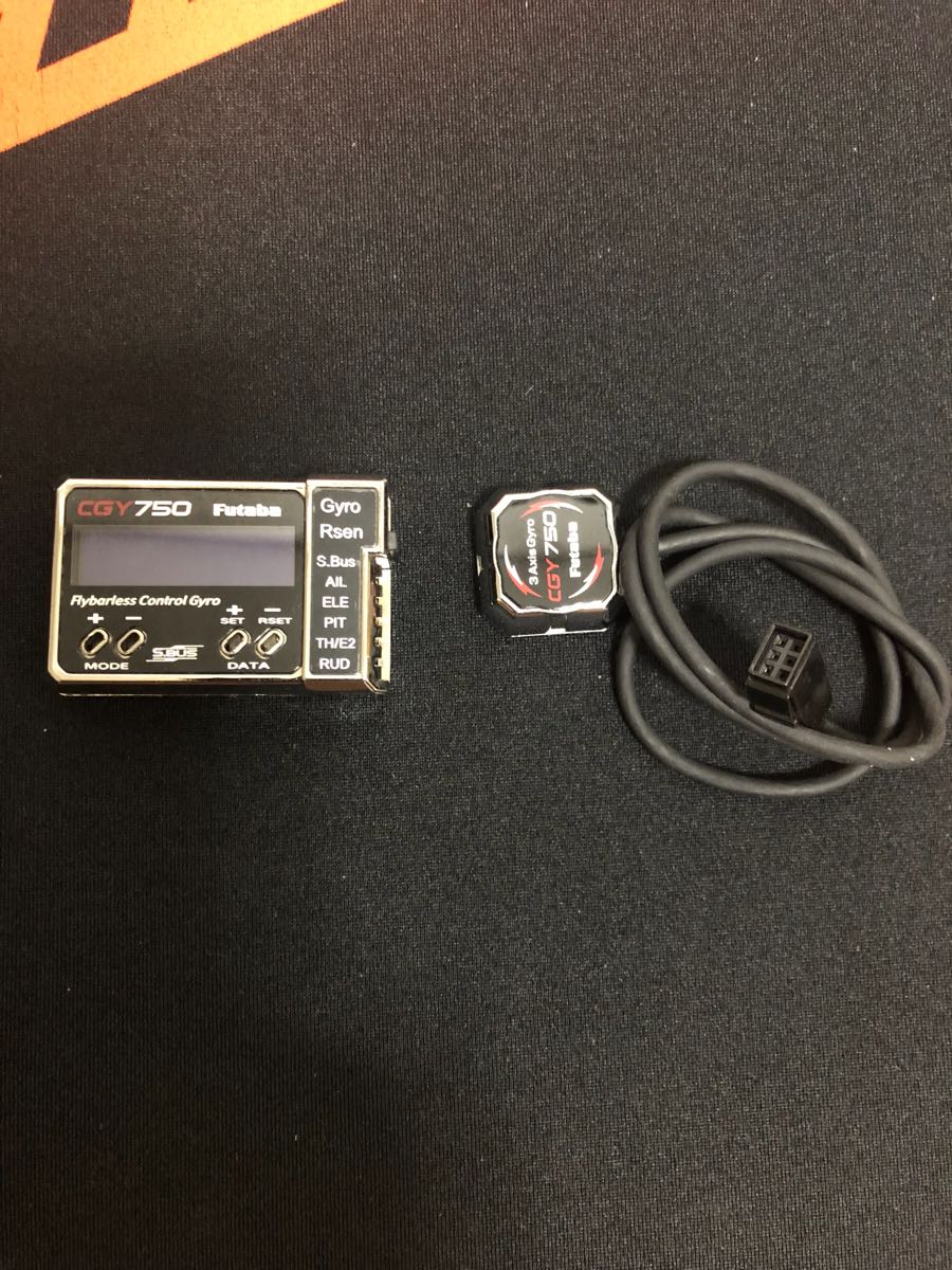 Futaba CGY750 ヘリ用3軸ジャイロ 中古品