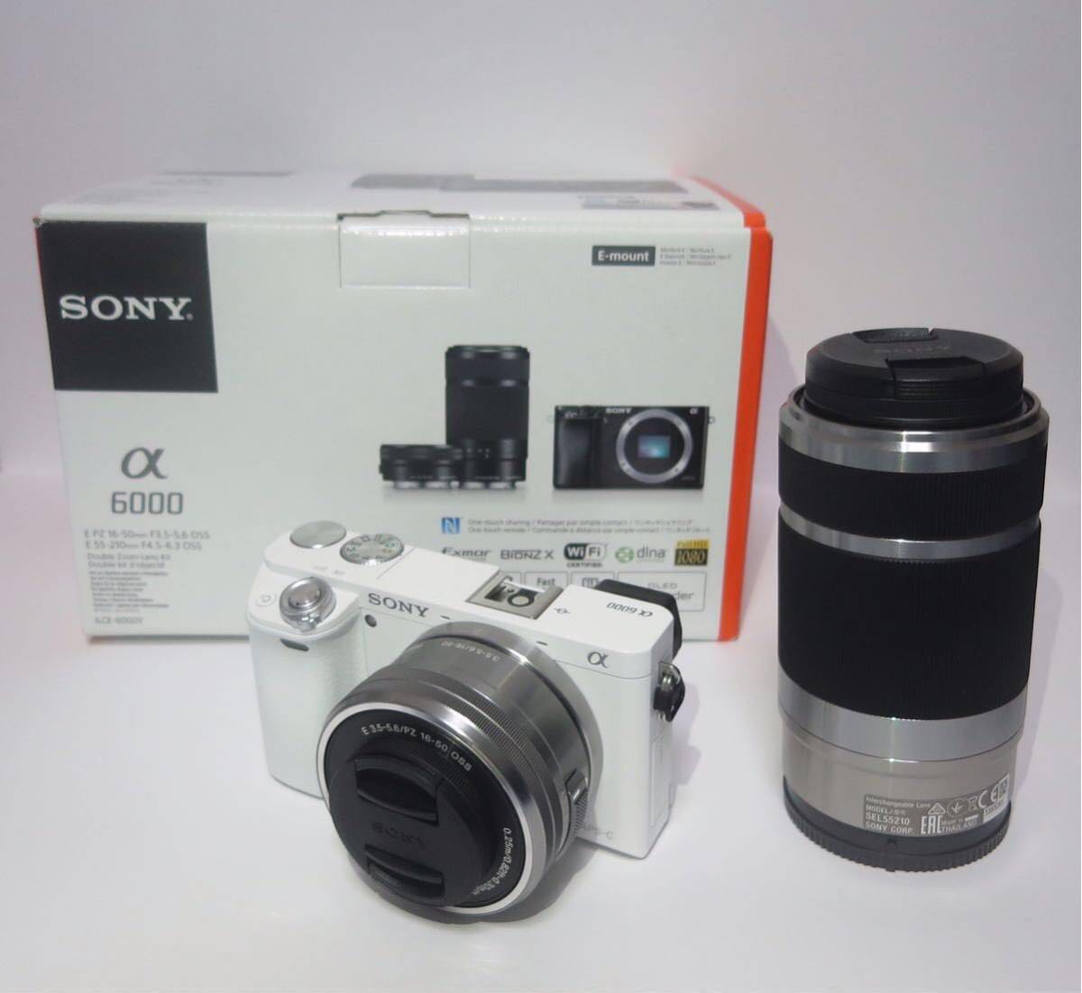 ソニーα6000ダブルズームレンズキット白 美品☆おまけ多数☆ SONY