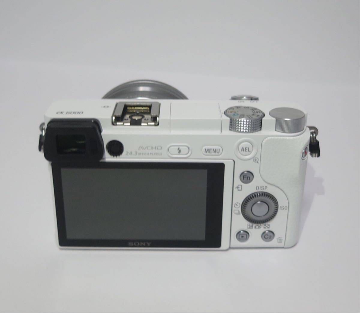 ソニーα6000ダブルズームレンズキット白 美品☆おまけ多数☆ SONY