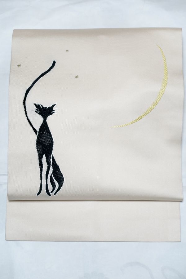 正絹名古屋帯(未仕立て品) 魔女とネコ 正絹 名古屋帯 猫 逸品 魔女と月 M 正絹 猫と月 名古屋帯