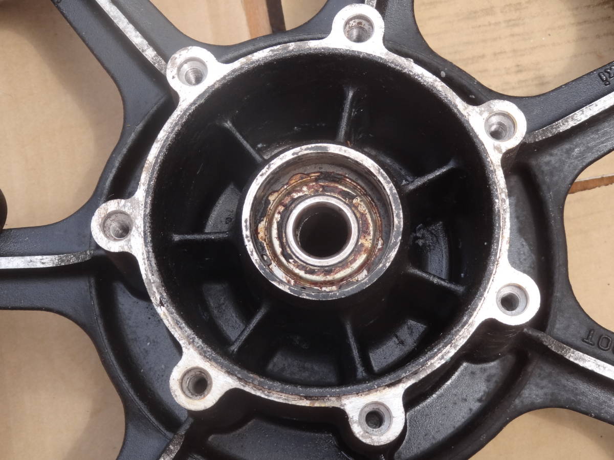 J系　希少2.50-18リアホイール ENKEI 千葉発(検 Z1000J Z1100GP Z1000R Z1100R Ｚ１　Ｚ2　Ｚ400ＦＸ　Ｚ750ＦＸ)　チューブレス _4