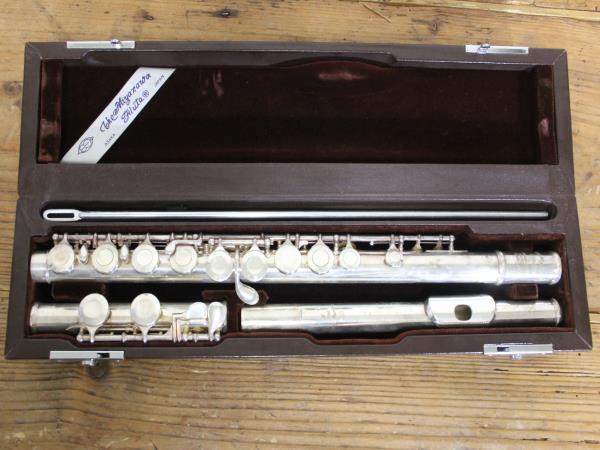 ☆ ヤマハ フルート、ハードケース付属 YFL-221 吹奏楽，管楽器