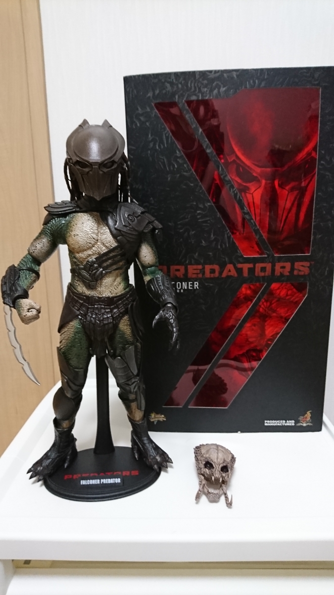 ファルコナープレデター FALCONER プレデターズ PREDATORS ホット