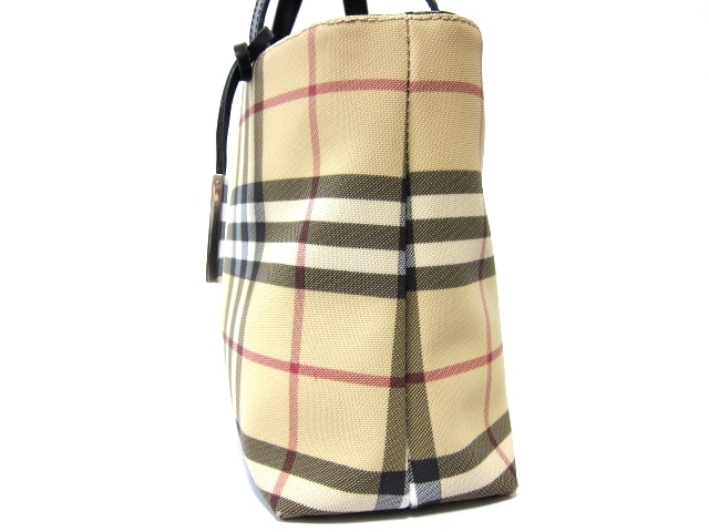 美品 BURBERRY バーバリー ノバチェック柄 ロゴチャーム付 ナイロン