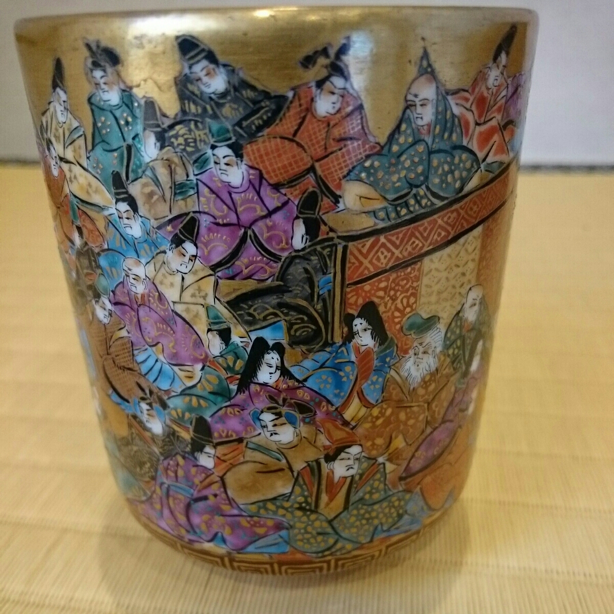 工芸品 九谷焼百人一首 夫婦 湯呑 九谷焼 九谷焼 夫婦湯呑 色彩椿紋