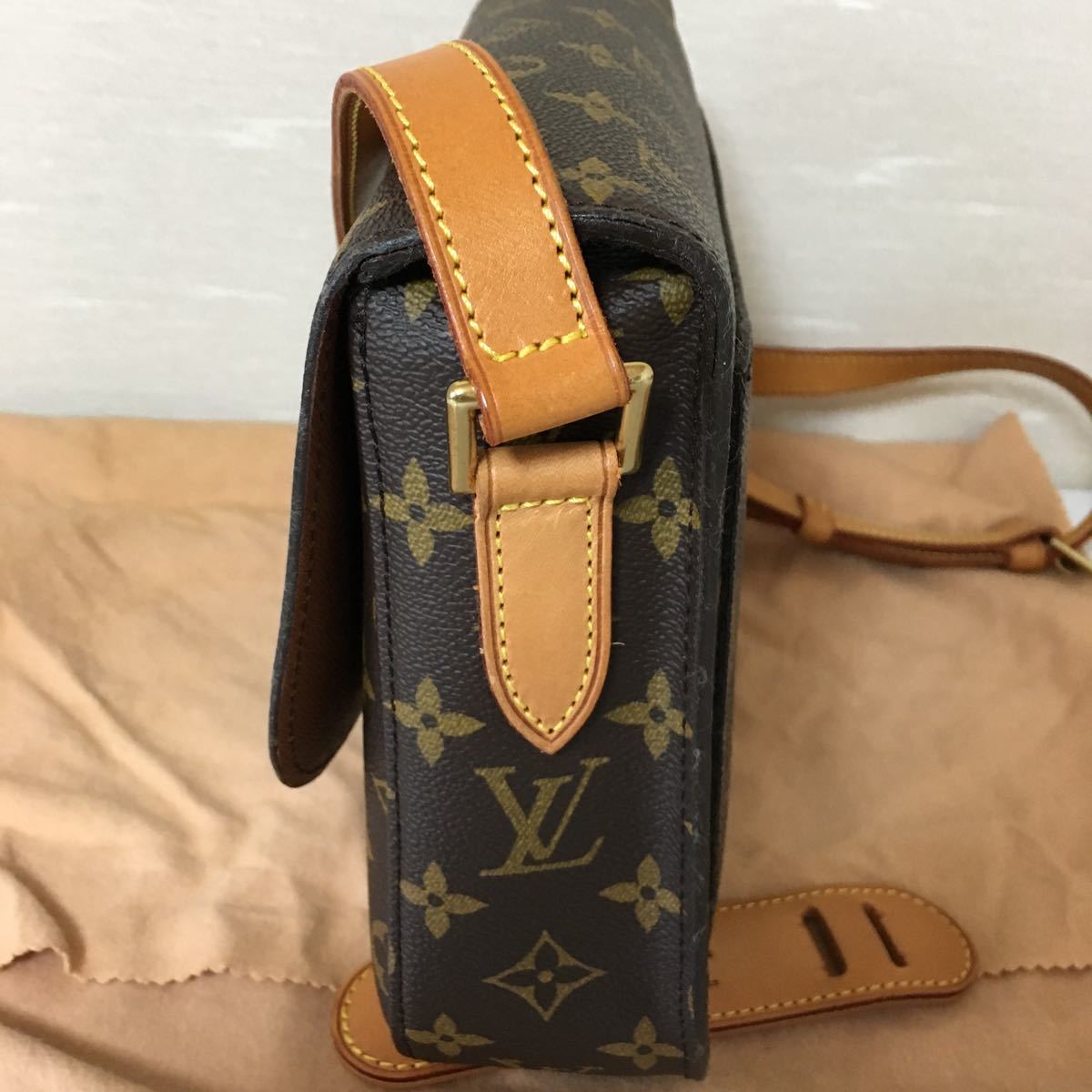 LOUIS VUITTON ルイヴィトン サンクルー モノグラム ショルダーバッグ 