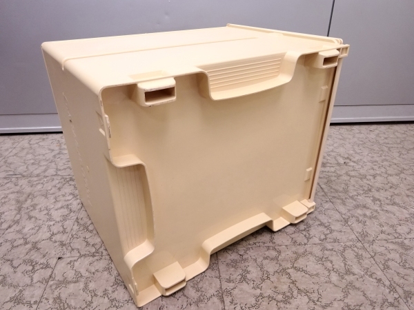 TUPPERWARE 未使用□タッパーウェア スーパーチェスト ミニ（クリーム