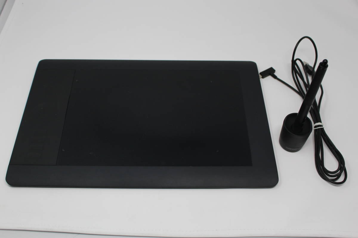 Wacom Intuos5 ワコム ペンタブレット Mサイズ medium PTK-650⁄K0 