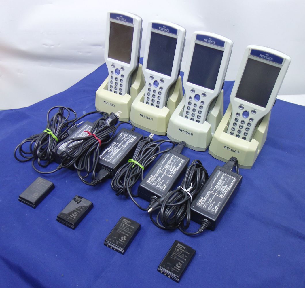 KEYENCE 大画面バーコードハンディターミナル BT-3000WB 4台セット 動作チェック済み タッチパネル バッテリー付属 即日発送【H18072110】