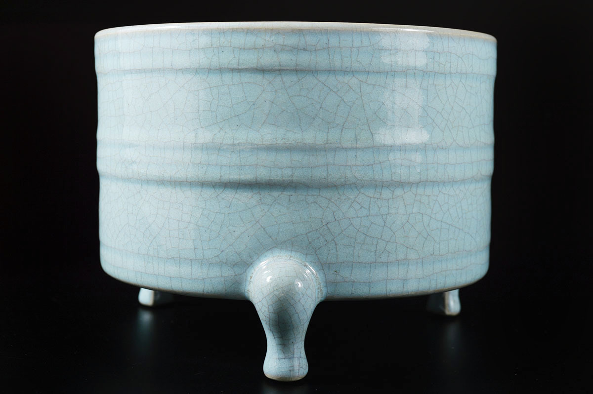 雲】中国古玩 唐物 宋代砧青磁輪線三足大香炉 直径17cm 古美術品(龍泉