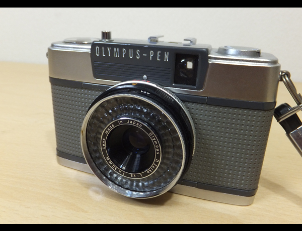 安い正本 オリンパス OLYMPUS PEN EES-2 コンパクフィルムトカメラ 赤