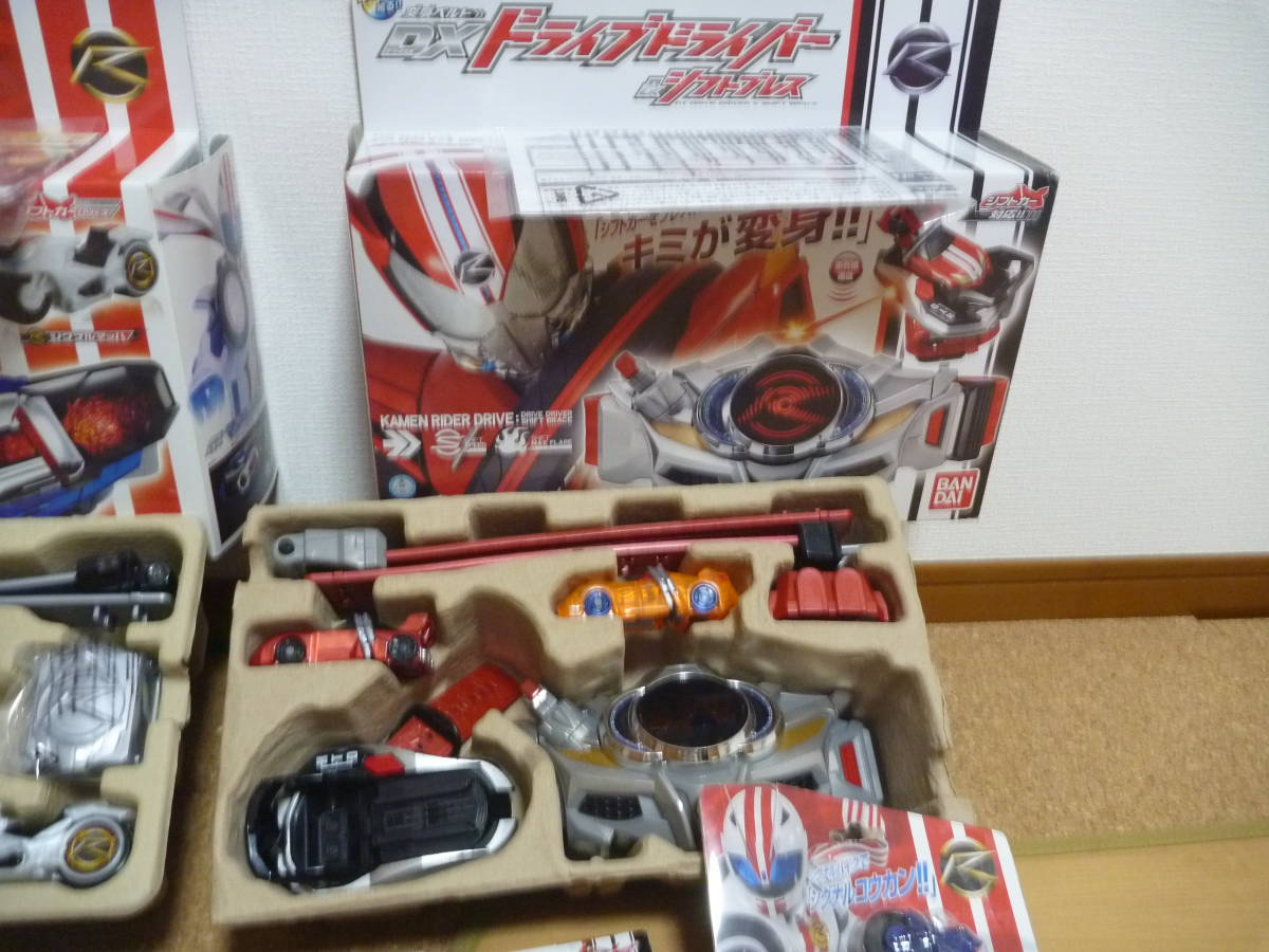 [中古] 仮面ライダードライブ ベルト マッハドライバー炎　シフトスピードプロトタイプ メガマックスフレアなど 変身ベルト 仮面ライダードライブ DXマッハドライバー炎 相場金額買取コレクター 特撮ヒーロー ベルト