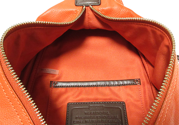 美品☆COACH／コーチ レザーボディバッグ トンプソン◇オレンジ 70360