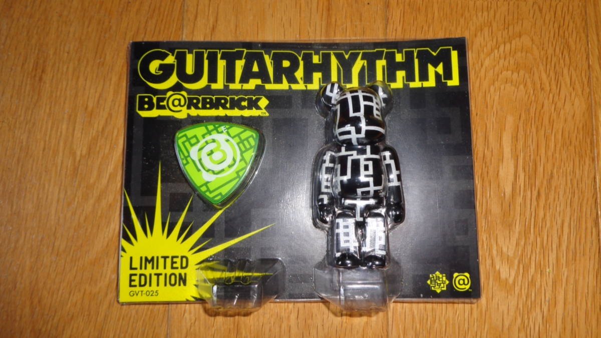 布袋寅泰 GUITARHYTHM BE@RBRICK 公式通販 FANCLUB OFFICIAL | STORE