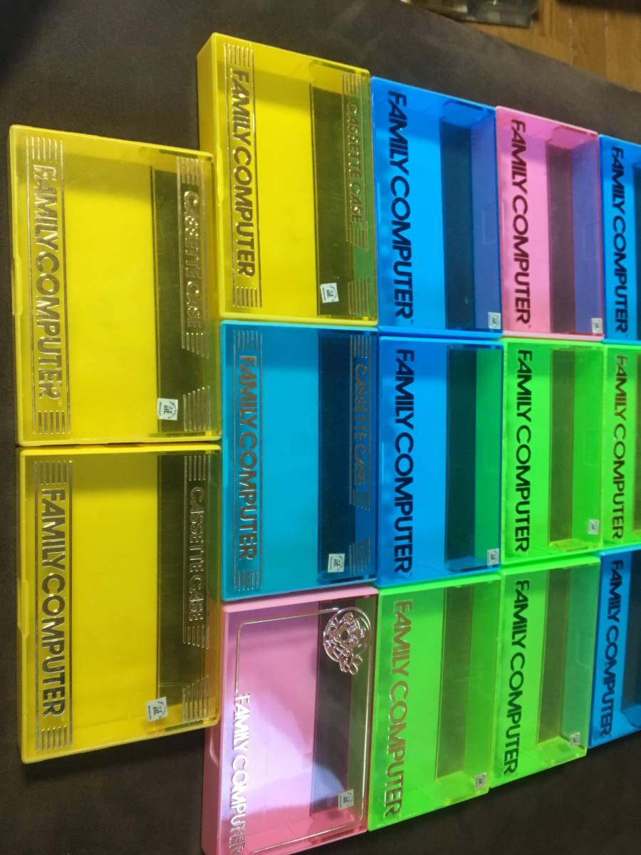 任天堂古いソフトカセットケース マリオファミコンマニアコレクター
