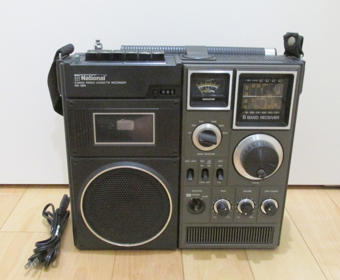 希少品　整備済美品のナショナル　クーガ116 National ナショナル カセットレコーダー RQ-585 6バンド FM、MW(中波