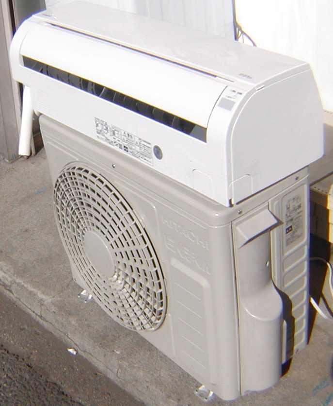 2017年製 日立2.2KW エアコン（8823）