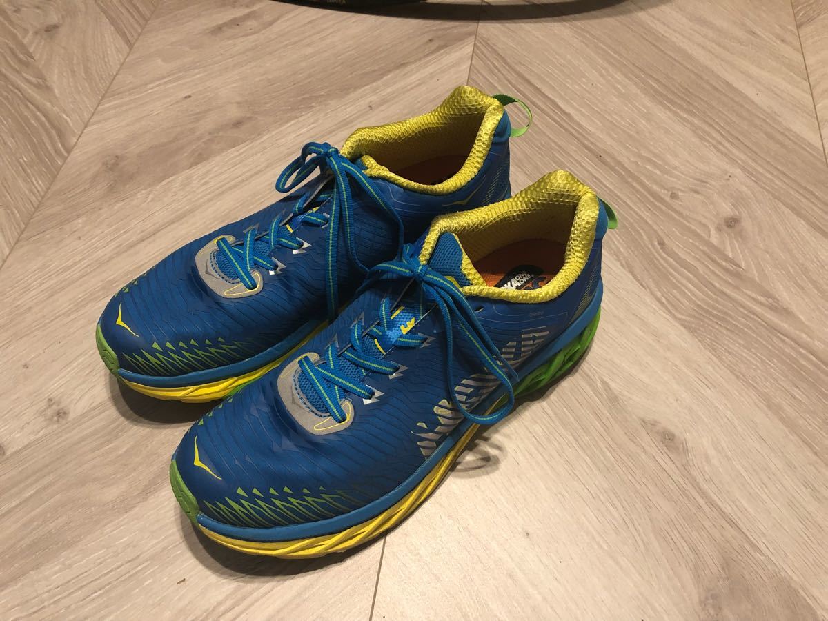 送料無料 hoka one one arahi ホカオネオネ アラヒ サイズ27.5cm(US 