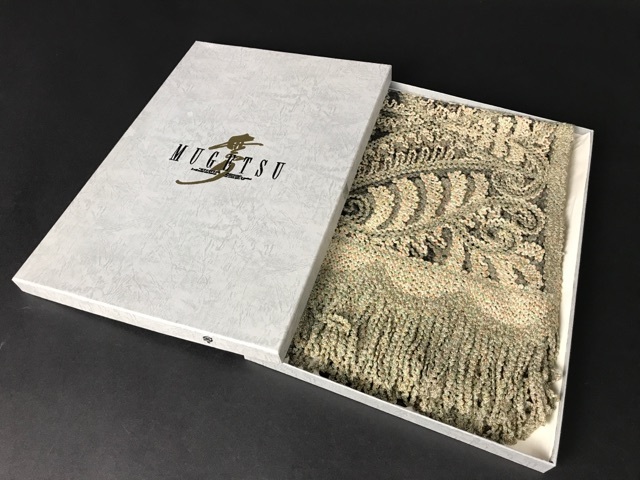 【超激得，大得価】 バイセル 着物 名品 ショール ストール 無月 MUGETSU 本場奄美大島 泥染絣 薄緑色(ストール一般)｜売買されたオークション情報、yahooの商品情報をアーカイブ公開 - オークファン ストール一般