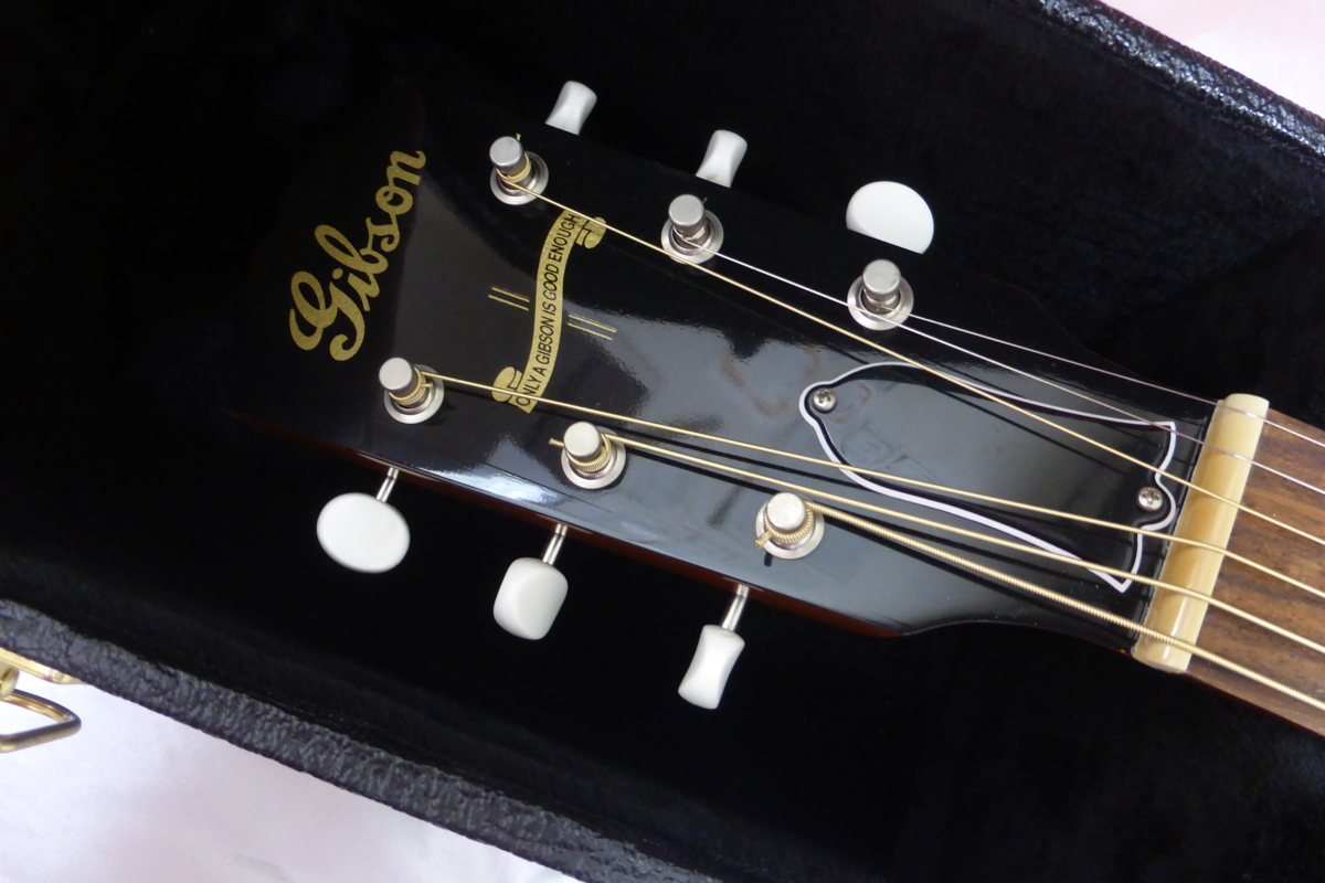 !【13-0036】Gibson ギブソン J-35 エレアコ 純正ハードケース付 中古美品