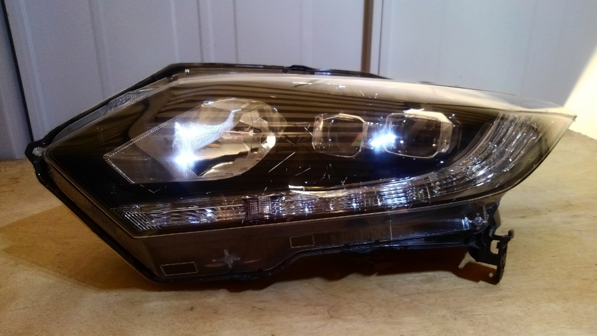 RU1 RU2 RU3 RU4 ヴェゼル ヘッドライト左 LED ヴェゼル RU1 RU2 RU3