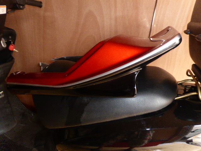 CBX400Fビートテール？！(2型黒赤) CBX400F FF 2型 ホンダ 黒赤 BEET