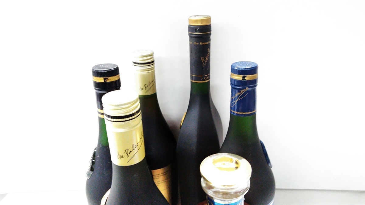 洋酒 7本セット ブランデー ウイスキー ナポレオン 古酒 まとめ売り 箱付あり 洋酒 7本セット ブランデー ウイスキー ナポレオン 古酒 まとめ売り 箱