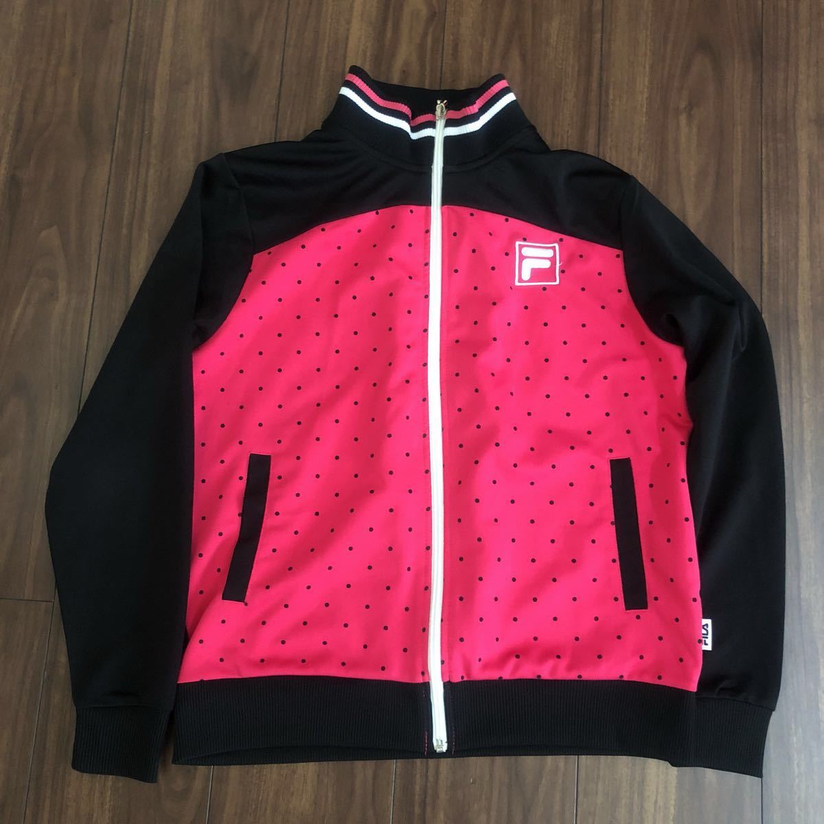 女の子 ジャージ上下セット Fila フィラ 150センチ 160センチ 上下セット 売買されたオークション情報 Yahooの商品情報をアーカイブ公開 オークファン Aucfan Com