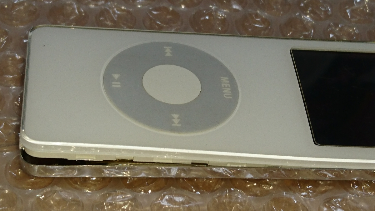 無料配達 【ジャンク】iPod nano 初代 第1世代 ホワイト 本体 #1012