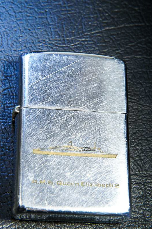 【新品】 USED ZIPPO★豪華客船《クイーンエリザベス2世号》　6991-578-7